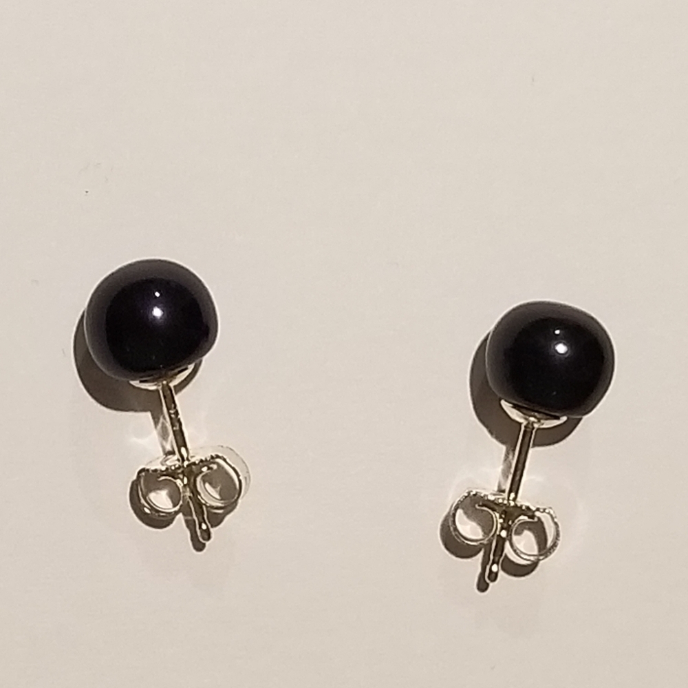 Black Pearl Earrings